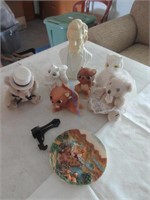 Ceramic Plate, Statue, Figures & Bears