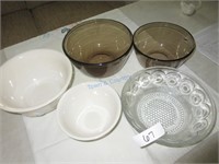 Vintage Glassware/ Bowls