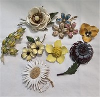 Lot of Enamel Brooches 'Manselle