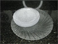 13" Diameter Glass Plate With Four Smaller Plates