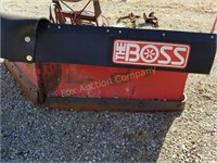 Boss snow plow, 8'2" V-Plow, w/Ford F250 mounts