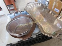 large metal platter kitchenware in flip top tote