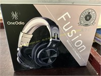 OneOdio Fusion Wireless+DJ Headphones