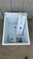 Rugged Tub w/Legs and Drain White Speckled Plastic