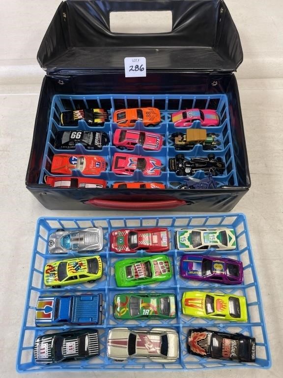 24 CAR CARRYING CASE WITH DIE-CAST NO NAME
