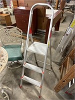 3ft Aluminum Step Ladder.