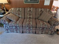 Floral Couch matches lot 160 loveseat