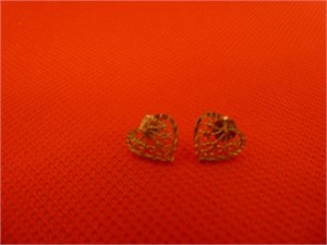 14 K Yellow Gold Heart Earrings 0.91 Grams