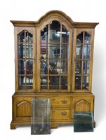 Thomasville Furniture Co Cupboard (2 Pcs)