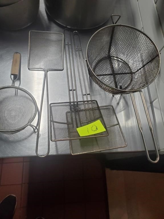 ASSORTED SS STRAINERS