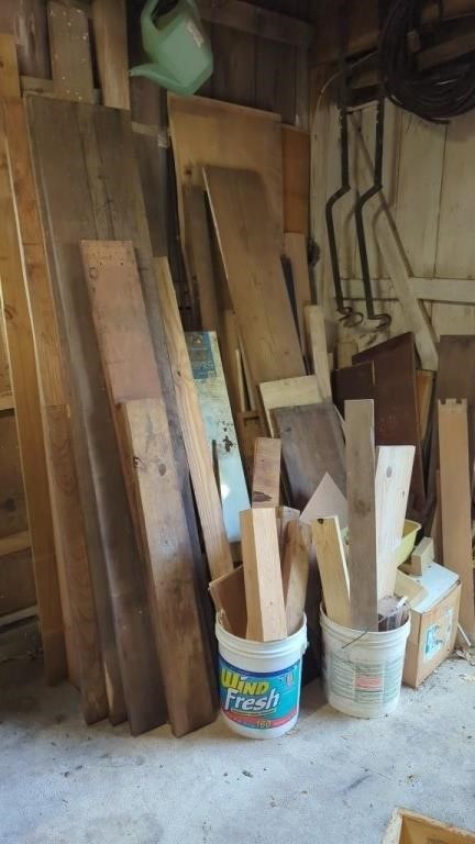 Large Lot of Scrap Lumber