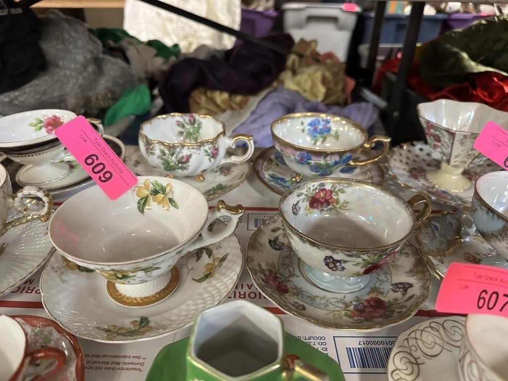 QTY 4 TEACUPS & SAUCERS