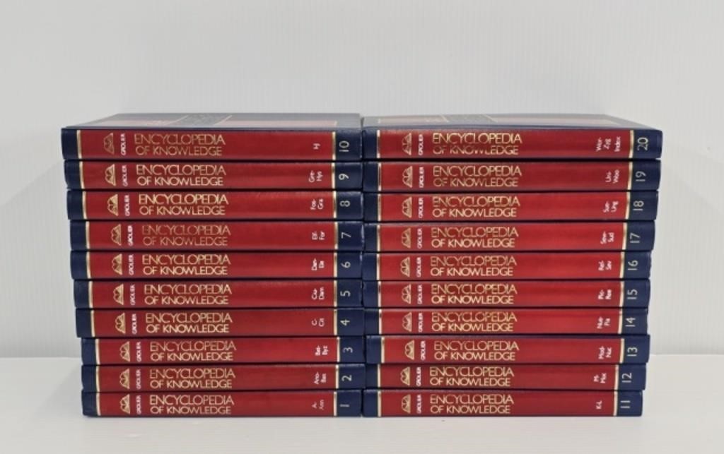 SET OF 1991 GROLIER ENCYCLOPEDIA OF KNOWLEDGE