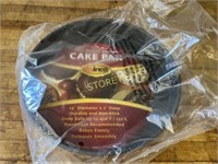 NEW Winco 14" Cake Pan