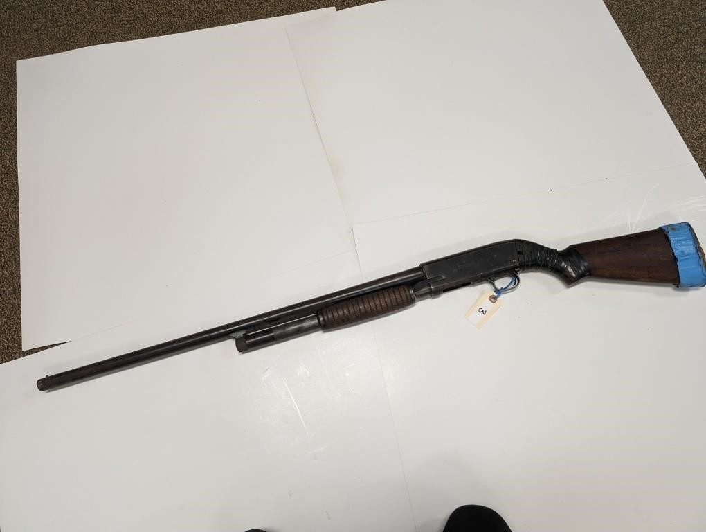 Western Field Model 25 XNH 472 12 Gauge Shot Gun