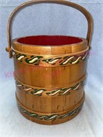 Vint. wooden sugar bucket (hand painted)