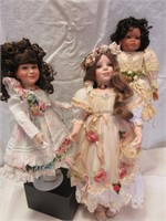 3 Dolls