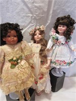 3 Dolls