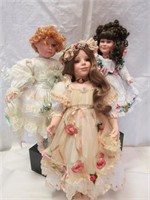 3 Dolls