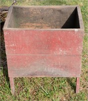 PRIMITIVE CORN BOX