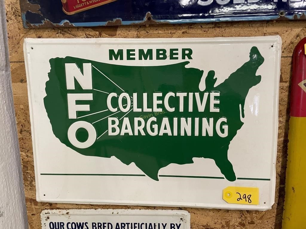 Metal NFO Member Sign