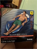 summer vibes lounge float