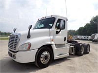 2013 Freightliner T/A Hiway Tractor - Day Cab 1FUJ