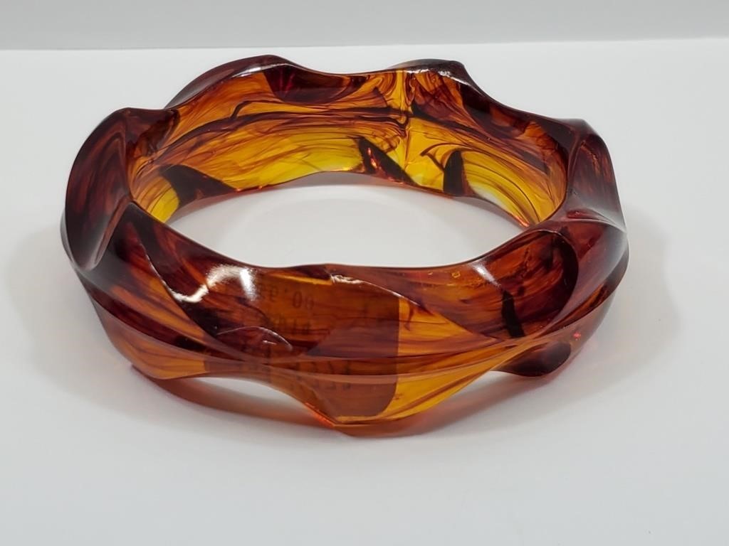 Vintage 1960's Lucite Bracelet