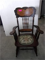 Wooden rocking chair 41x26x24