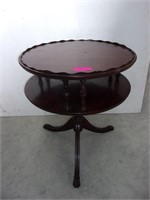 Wooden two tier round table 25x22