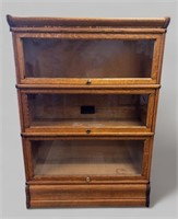 20TH CENTURY QUARTER CUT OAK BARRISTER BOOKCASE