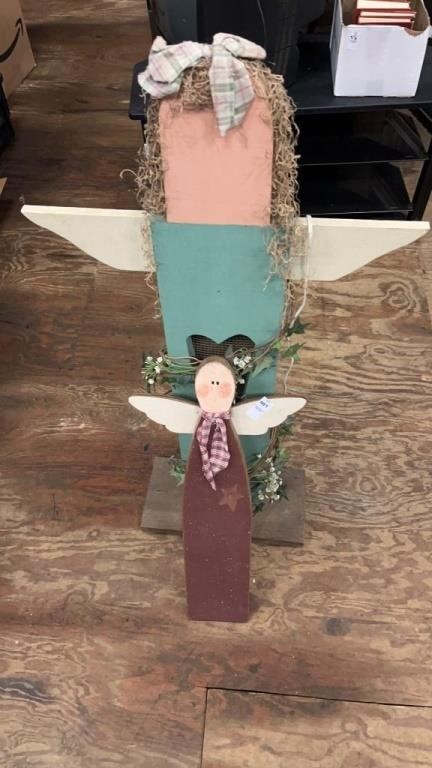 Pair of wooden angels 1 lighted 44 inches tall