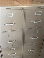 Set of 2 Steelcase 4 drawer filing cabinet.
