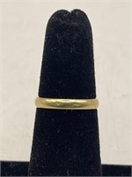 Size 4 1/2 Gold Band Marked 14 K (1.7 Grams)