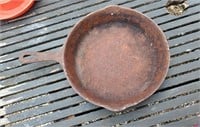 VINTAGE WAGNER WARE CAST IRON SKILLET 10 1/2