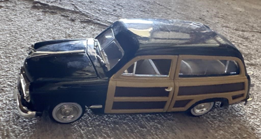Metal Ford Woody Wagon Toy Car