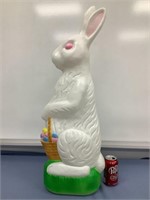 Don Featherstone Plastic Molded Rabbit