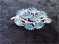 2½" Vintage Brooch