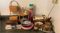 ROOSTER WAX WARMER, PAPER PLATES, PLATIC CUPS,