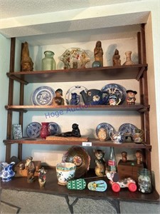 CONTENTS OF SHELF--DECORATIVE PLATES, OLD