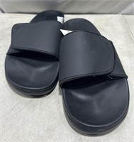 Bench Unisex Sandals Size 9