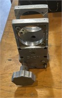 Deep-Gauge Clamp