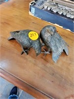 PAIR OF BRONZE PIGEONS