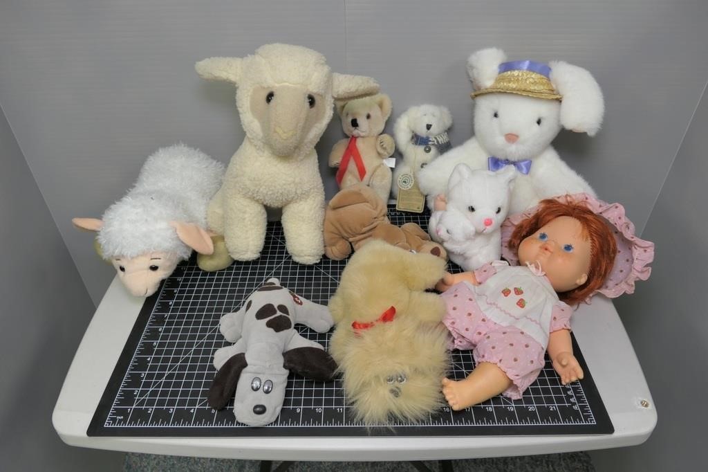 Ast'd Dolls & Stuffed Animals