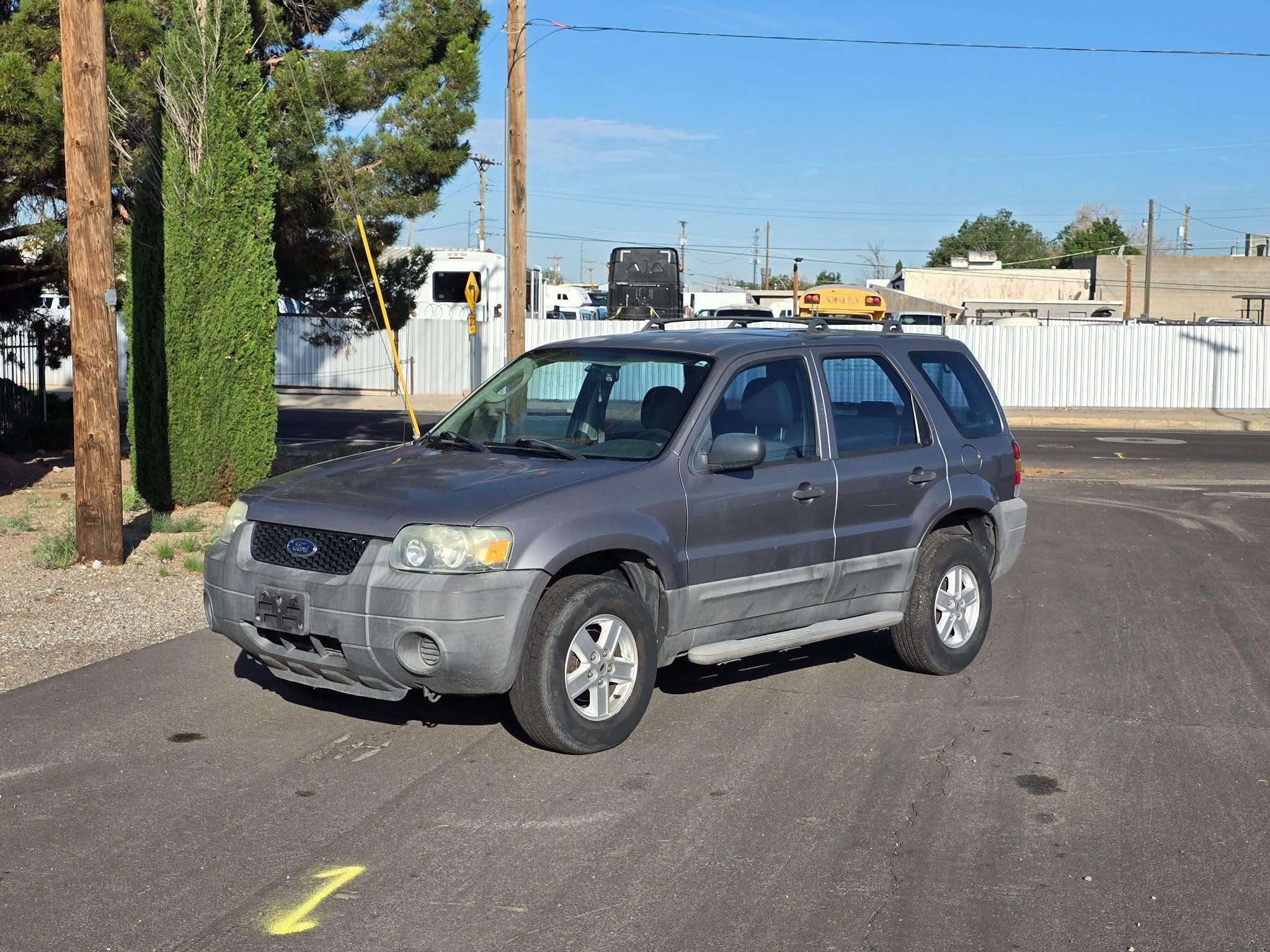 2007 Ford Escape - Cold A/C, Roof Rack