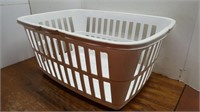 Sterlite White Laundry Basket