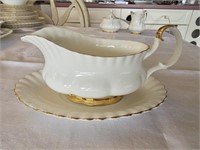 Royal Albert 'Val D'or' Gravy Boat