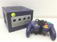 Nintendo Game Cube w/ Controller. Powers On,