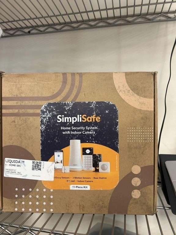 Simplisafe home security system w/indoor camera