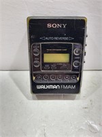 Vintage Sony Walkman FM/AM, Working